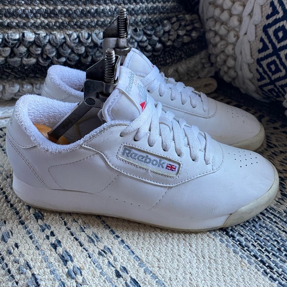 Reebok shoes - Picture 3 of 16